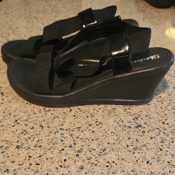 Skechers Black Strappy Wedges - Picture 1 of 7